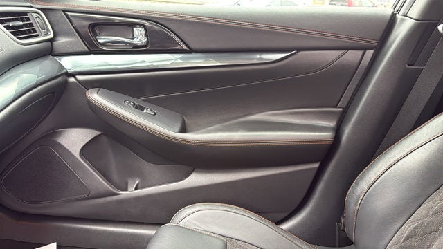 2019 Nissan Maxima SR