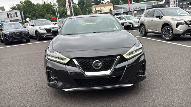 2019 Nissan Maxima SR