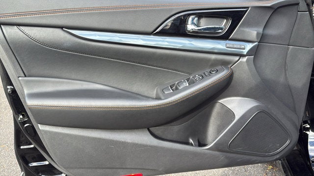 2021 Nissan Maxima SR