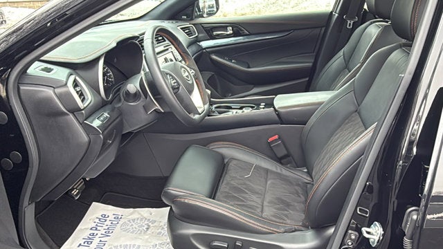 2023 Nissan Maxima SR