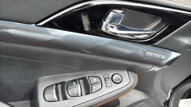 2023 Nissan Maxima SR