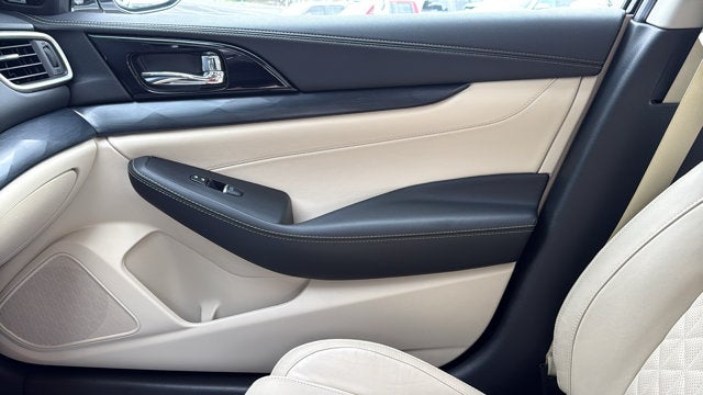 2021 Nissan Maxima Platinum