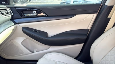 2020 Nissan Maxima Platinum