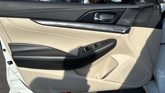 2020 Nissan Maxima Platinum