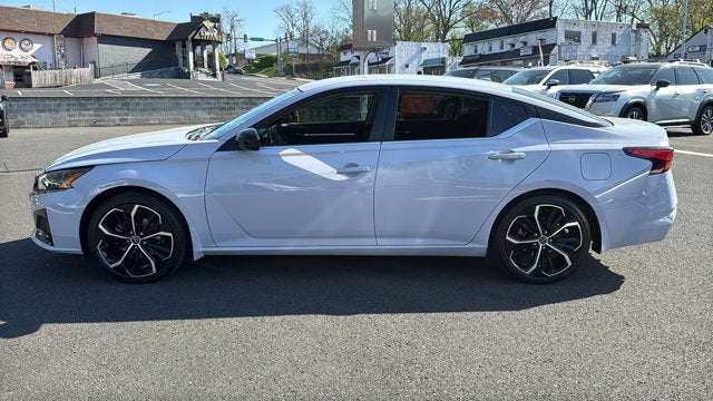 2024 Nissan Altima SR