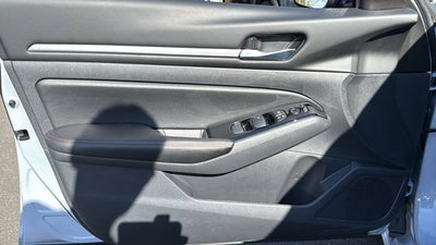 2024 Nissan Altima SR