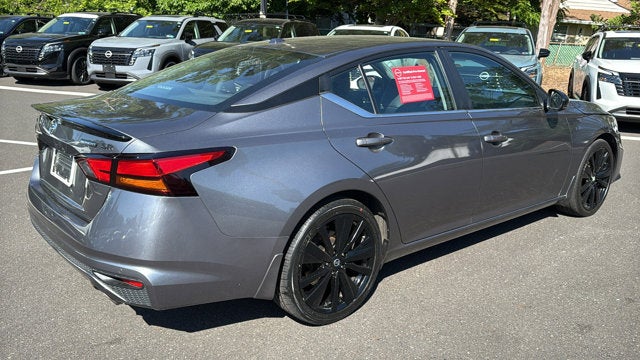 2022 Nissan Altima SR
