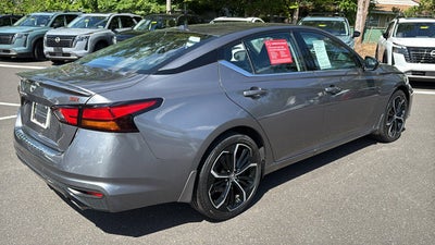 2023 Nissan Altima SR