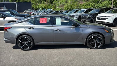 2023 Nissan Altima SR