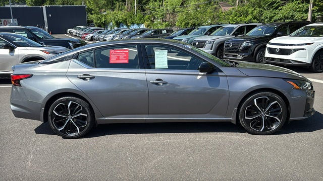 2023 Nissan Altima SR