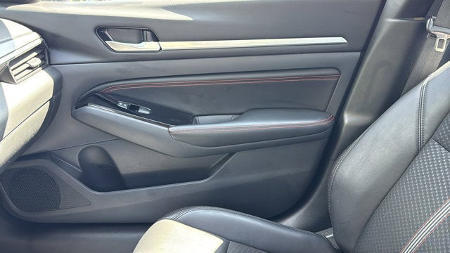 2023 Nissan Altima SR