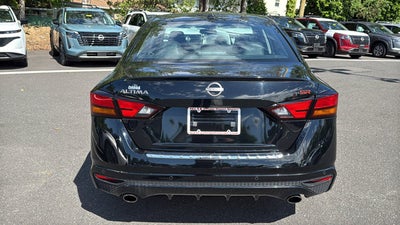 2023 Nissan Altima SR