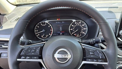 2023 Nissan Altima SR