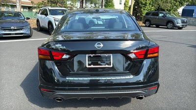 2021 Nissan Altima SR