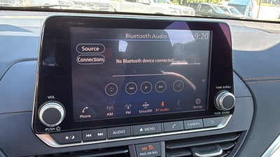 2022 Nissan Altima SR