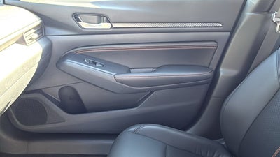 2022 Nissan Altima SR
