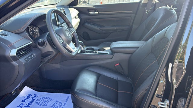 2022 Nissan Altima SR