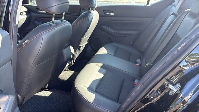 2022 Nissan Altima SR