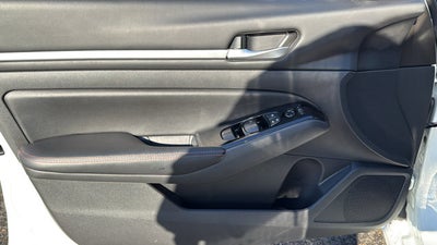 2024 Nissan Altima SR