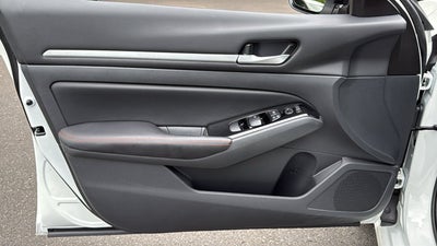 2024 Nissan Altima SR