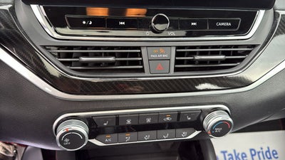 2023 Nissan Altima SR