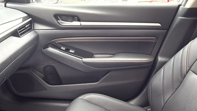 2023 Nissan Altima SR