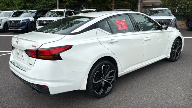 2023 Nissan Altima SR