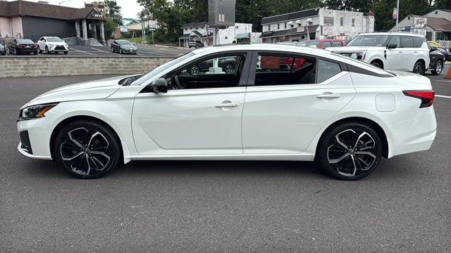 2023 Nissan Altima SR