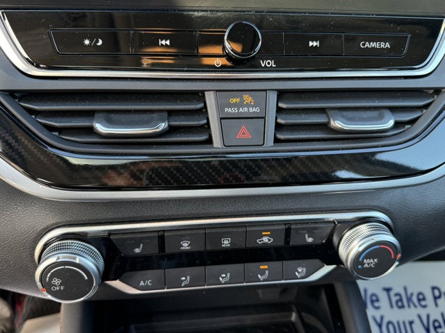 2023 Nissan Altima SR