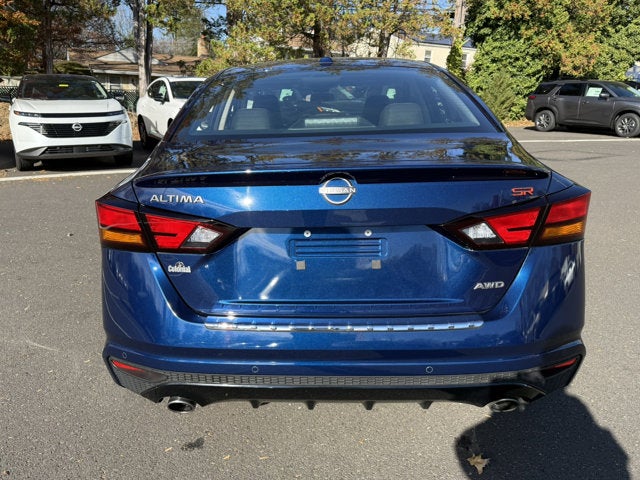 2023 Nissan Altima SR