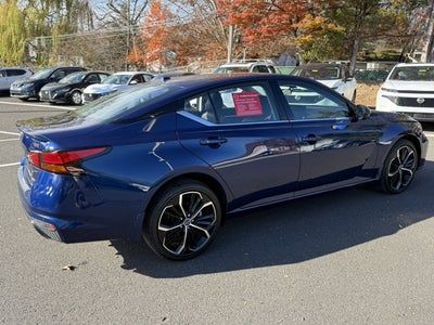 2023 Nissan Altima SR