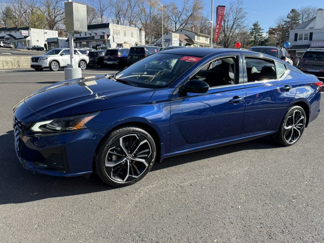 2023 Nissan Altima SR