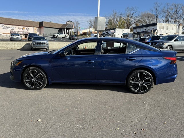 2023 Nissan Altima SR