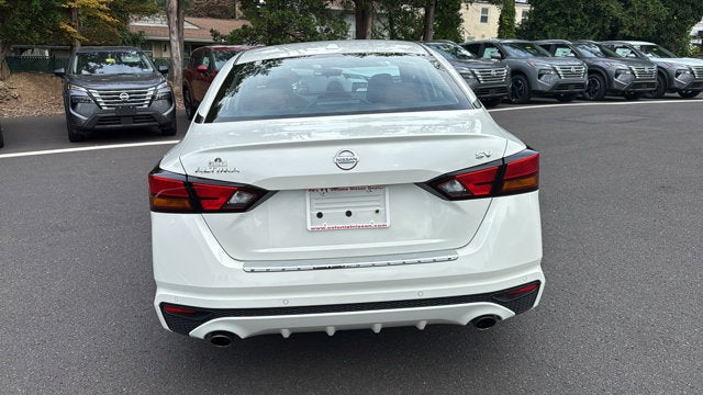 2021 Nissan Altima SV