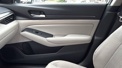 2024 Nissan Altima SV
