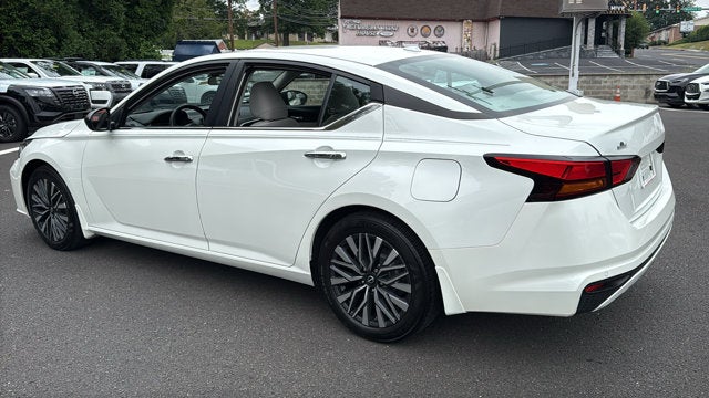 2024 Nissan Altima SV