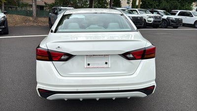 2024 Nissan Altima SV