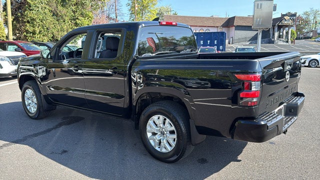 2023 Nissan Frontier Crew Cab SV