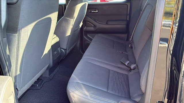 2023 Nissan Frontier Crew Cab SV