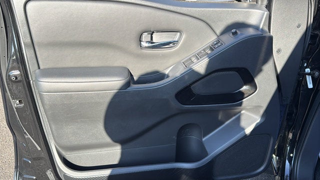 2023 Nissan Frontier Crew Cab SV