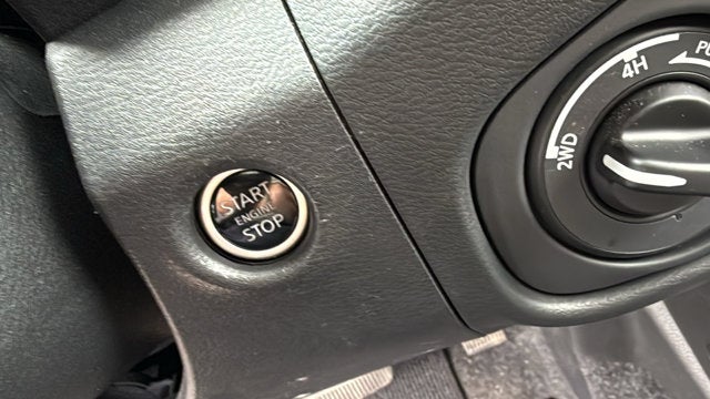 2023 Nissan Frontier Crew Cab SV