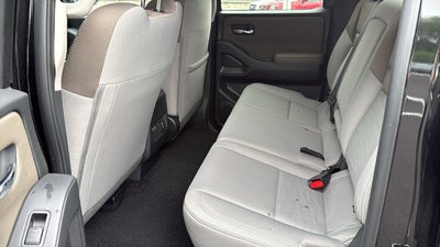 2023 Nissan Frontier Crew Cab SV