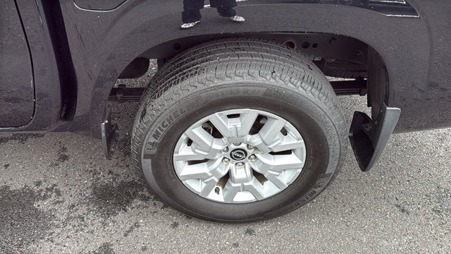 2023 Nissan Frontier Crew Cab SV