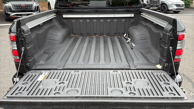 2023 Nissan Frontier Crew Cab SV
