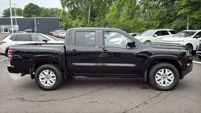 2023 Nissan Frontier Crew Cab SV