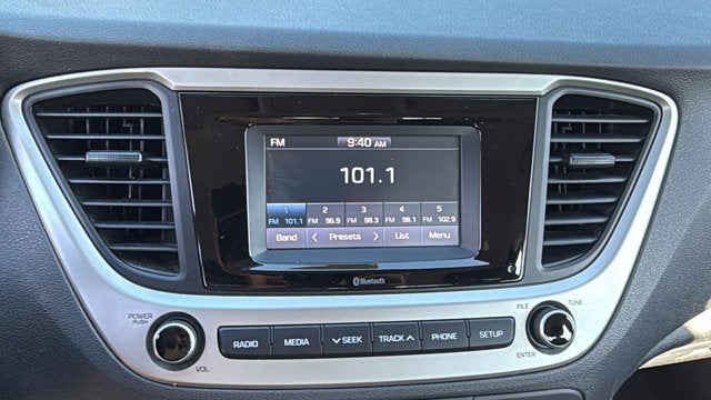 2022 Hyundai Accent SE
