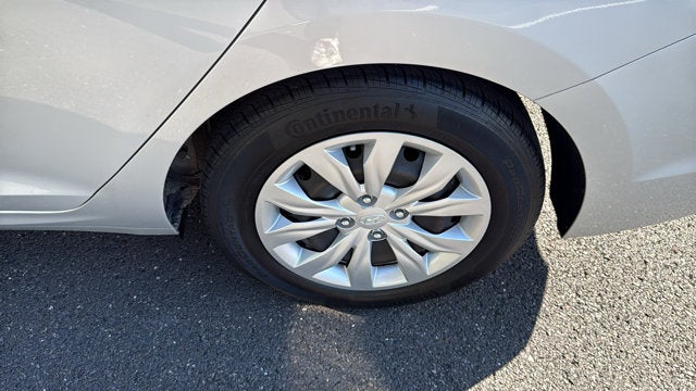 2022 Hyundai Accent SE