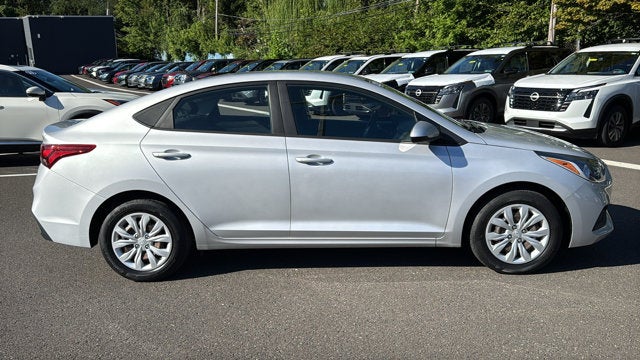 2022 Hyundai Accent SE