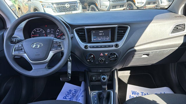 2022 Hyundai Accent SE