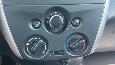 2017 Nissan Versa Sedan SV